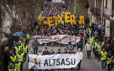 Guardia Zibilaren bertsioa ezeztatu eta liskarrean parte hartu zutenik ukatu dute Altsasuko zortziek