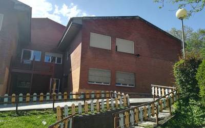 Udalak lasaitu egin du Arangoitiko hezkuntza komunitatea eskolan amiantoa dagoela jakin ostean