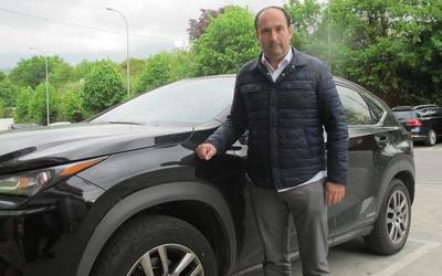 "Auto hibridoak erabiltzea gozamena da; etorkizunean, auto ekologikoak baino ezingo dira ibili hirietan"