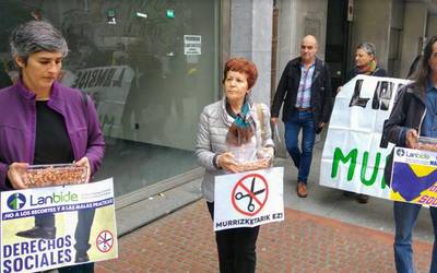 Lanbideren irizpideen aldaketa eskatu duen Iñaki Carro abokatuak justiziaren koldarkeria salatu du