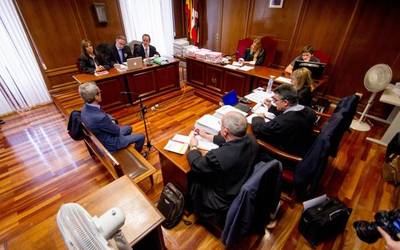 Perituak eta lekukoak Mondragonen alde, gaur ere
