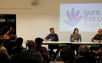Uribe-Etxebarria eta Ugarte legebiltzarkideak izan dira Elkargunean