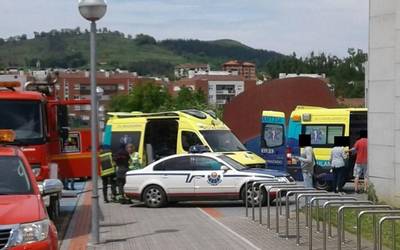 Zortzi pertsona artatu dituzte Bañueta kiroldegian gas jario baten ondorioz