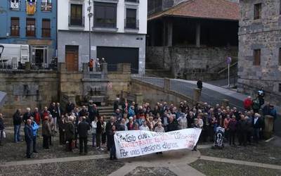 Pentsioen etorkizuna bermatzeko protestan segitzen dute