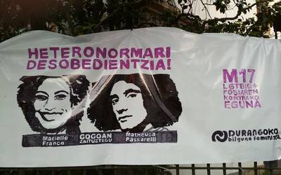 "Heteropatriarkatu kapitalistari desobedientzia! LGTBIQ+fobiari stop!"