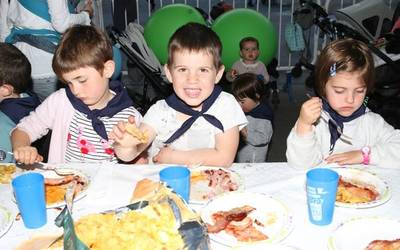Umeentzako parrillada Bergarako jaietan