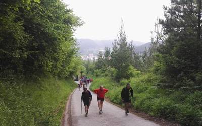 Bederatzigarren urtez antolatutako 'Zazpi Elizateen Martxa' 108 lagunek egin dute