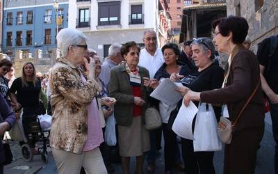 Donostiako manifestaziorako autobuserako izen-ematea zabalik