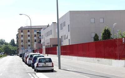 Hiru urteko haurra zauritu da auto batek harrapatuta