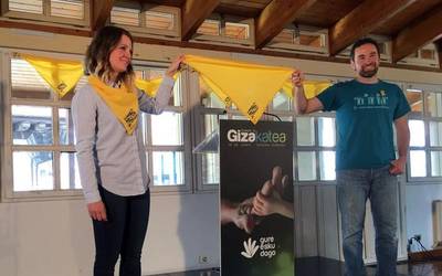 Kataluniari babesa erakusteko, elkartasun kilometroa izango du ekainaren 10eko giza kateak