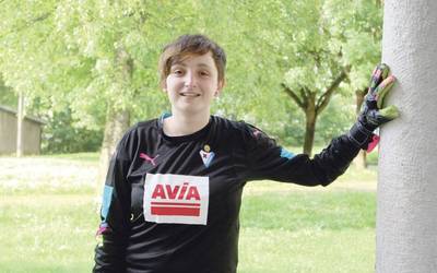 “Baloi bategaz hazi naiz eta Eibar futbol taldean jokatzea ikaragarria da niretzat”
