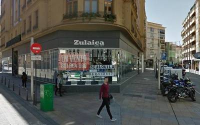 Saltoki berri baten ordutegi zabalak hautsak harrotu ditu Gasteizen