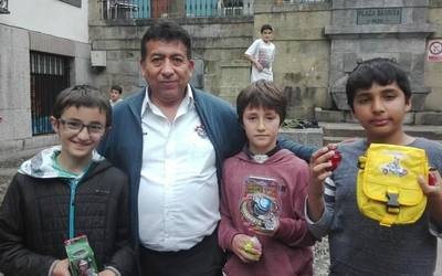 Zibak dantzan ibili ziren, Plaza Berrian