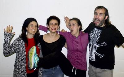 “Garatu nahi ditugun balio eta hezteko moduen isla izango dira udalekuak”