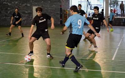 Azken faseari ekingo diote herriko areto futbol txapelketan