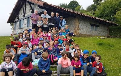 Duruko txaboletan egon dira Aranzadiko umeak