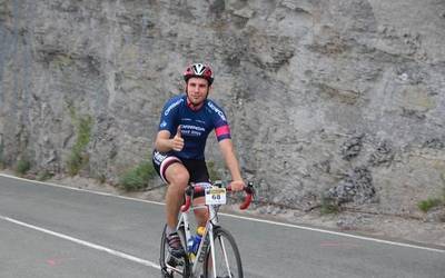 Urduñako topaketa zikloturistak txirrindulari ugarik elkartu zituen