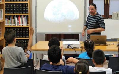 Etorkizuneko astronomoen bokazioa pizten