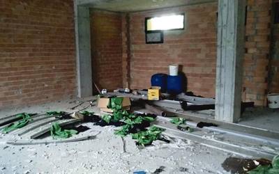 Ekintza bandalikoek suntsitu dute futbol harmaila azpiko biltegia