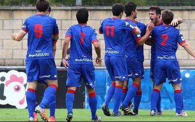 Amorebieta futbol klubak 175.000 euroko zorra du eta desagertzeko zorian egon da