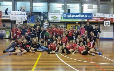 2007. eta 2008. urteetako alebin nesken bilera