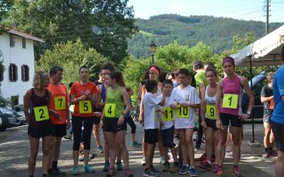 Jone Zelaieta, Ibai Iturria eta Asier Apezetxeak irabazi dute IV. Alkaiaga Trail
