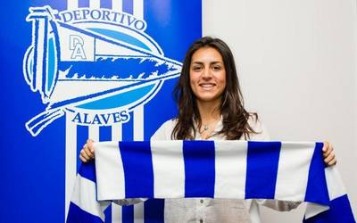 Naia Vallejo fitxatu du Alavesek
