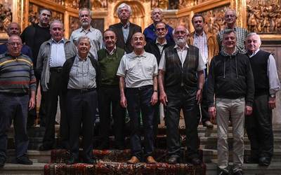 Musikaren hilabetea inauguratuta, hasi da emanaldi zaparrada