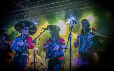 Eskualdeko musikariak, festarik festa