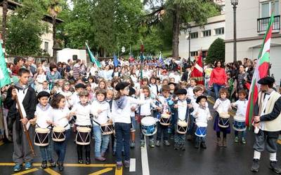 Irailaren 3an hasiko dira San Martin jaietako umeen danborradarako entseguak