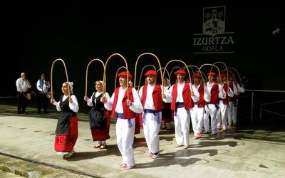 Izurtzako jai egitaraua