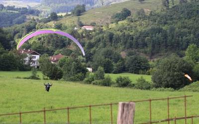 Eguraldiagatik atzeratutako Euskal Herriko Hike&Fly txapelketa zapatu honetan egingo dute, Elorrion