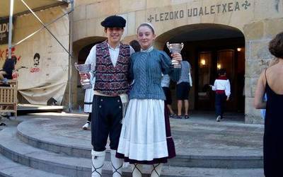 Azpeitiko dantzari gazteak nagusi izan dira Lezon eta Hernanin