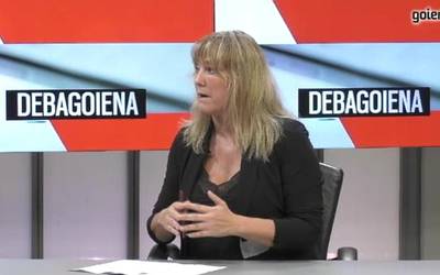 Maite Goñi: "Ikasgeletan mugikorrak debekatzea atzeratapuso nabarmena eta larria da"