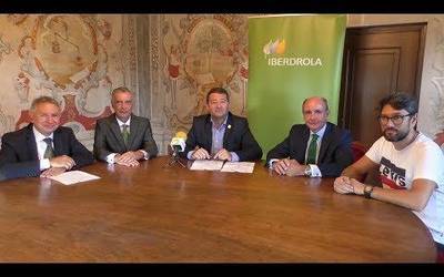 Barrena jauregia argiztatzeko hitzarmena sinatu dute Udalak eta Fundación Iberdrolak