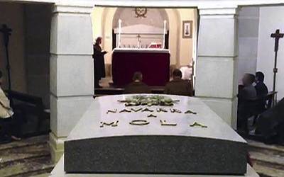 Ideia lehiaketa bidez erabakiko da Erorien Monumentuaren etorkizuna