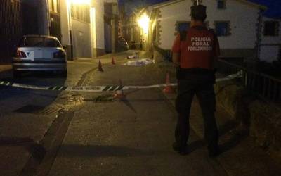 Hiru lagun hil dituzte tiroz Kasedan, bi familiaren arteko liskar batean