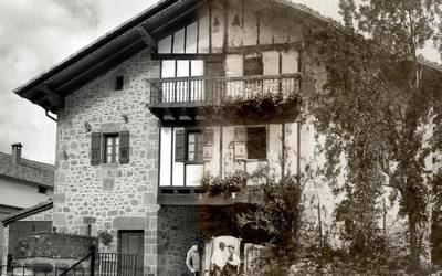'Etxezarra, Baztan 1912-2012' liburua aurkeztuko dute irailaren 28an Elizondon