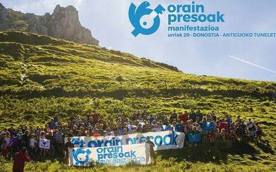 Orain Presoak dinamikak deitutako manifestazioari babesa agertu diote hainbat lagunek Zelatunen