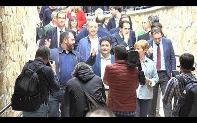 Santa Klarako trenbide-pasagunea kendu eta azpiko pasagunea ireki dute