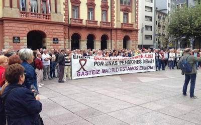 Zapatuan berriro ere mobilizatuko dira pentsioen alde