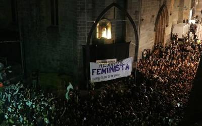 Egin du miraria Maritxuk, Jaizkibel konpainia parekidea Arrasaten agertu da