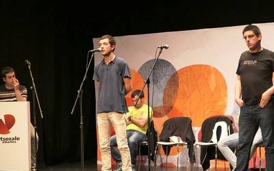 Aitor Bizkarra abadiñarra, onenekin batera Iurretan
