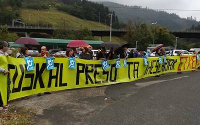 Espetxe politika aldatzea eskatuko duen manifestaziora joateko autobusak irtengo dira bailaratik