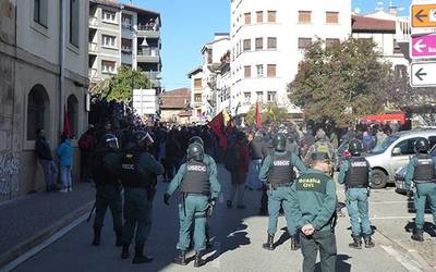 Utzi Altsasu bakean eguna ekitaldia izan den bitartean
