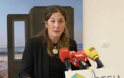 Jaso dituen "presioen" ondoren Gasteiz Etorbideko murala ez egitea erabaki du Irantzu Lekuek