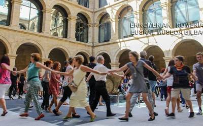 Euskal dantzaren jaia Euskal Museoan