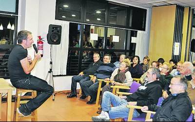 "De Extremadura al bertsolarismo" hitzaldia Itxaropenan