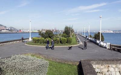 Pertsona nagusientzako "paseo osasungarriak" antolatu dituzte Getxon