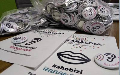 'Belarriprest' eta 'ahobizi' txapak iritsi dira!